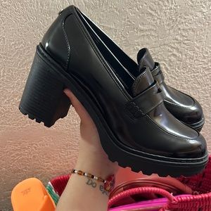 Madden NYC Black Chunky Heeled Loafer Size 9